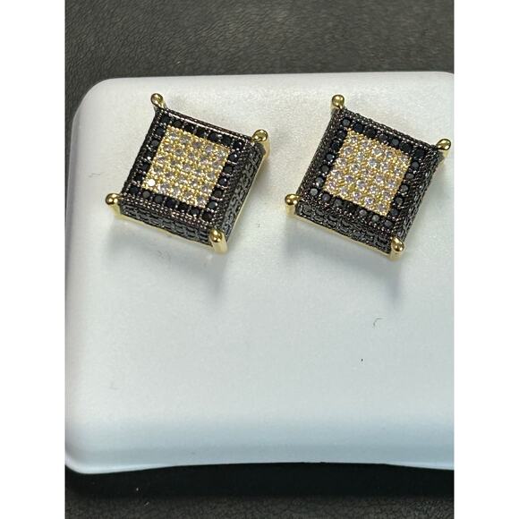 Genuine MOISSANITE 14k gold plated earrings- square‎ kite hip hop men screwbacks - Picture 1 of 3